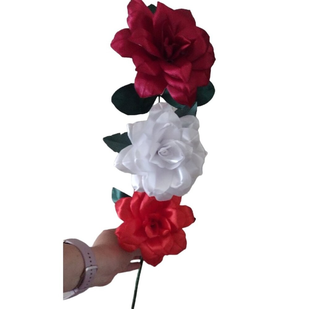 handmade ribbon flowers bouquet of 3 flowers